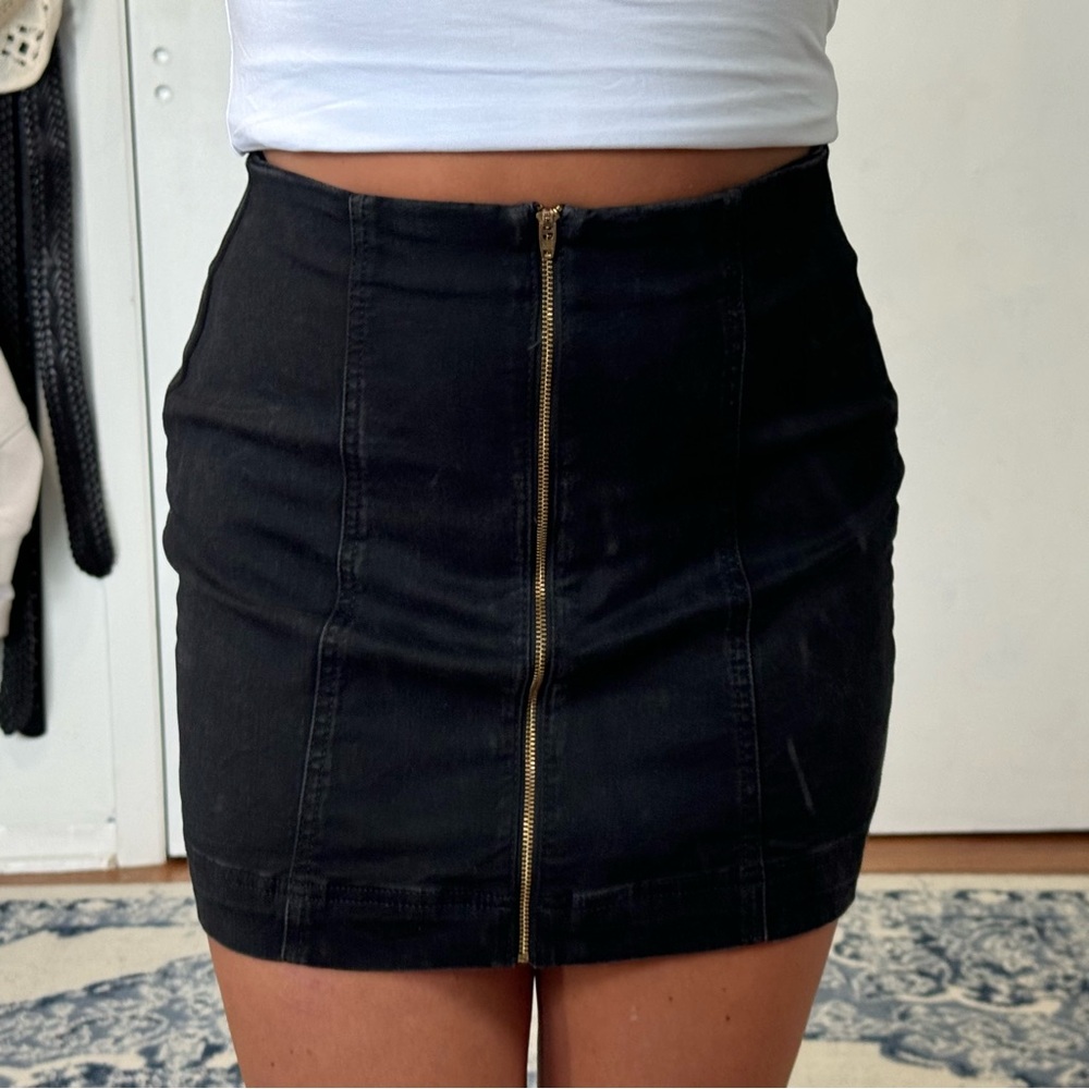 Black denim mini skirt size medium